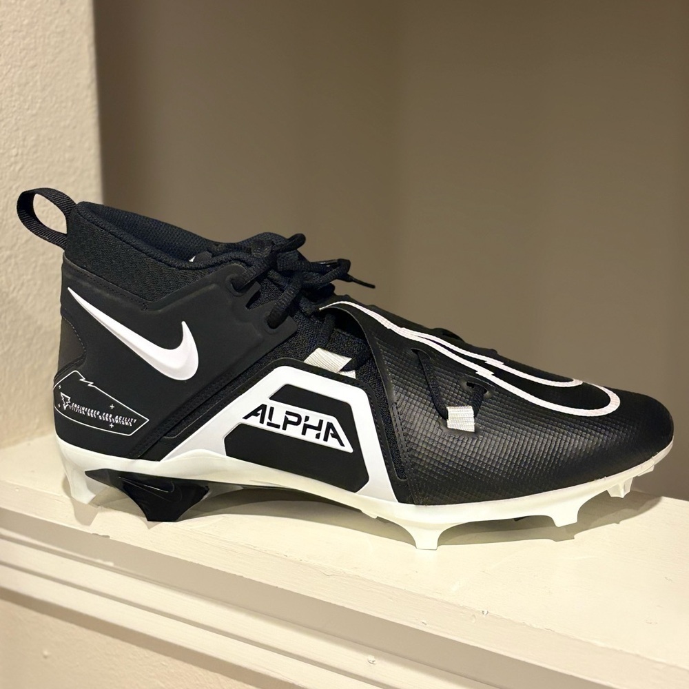 NEW: Nike Alpha Menace Pro 3 Size 15 Mid Football Cleats Black White CT6649-001 - Picture 2 of 9